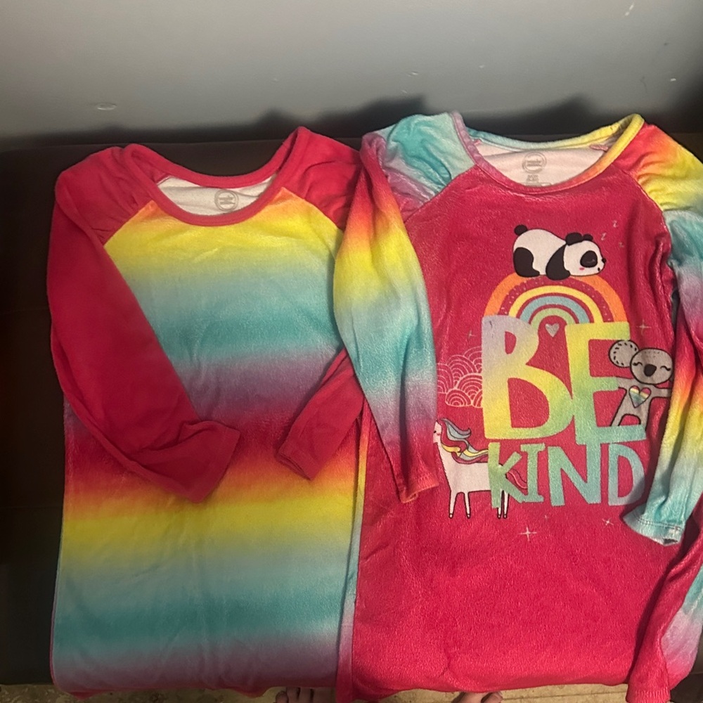 Colorful Kids' Pajama Set with Rainbow and Be Kind Design